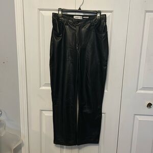 Abercrombie & Fitch Sz 29 / 8 Womens 90s Straight Vegan Leather Pants GUC B1313